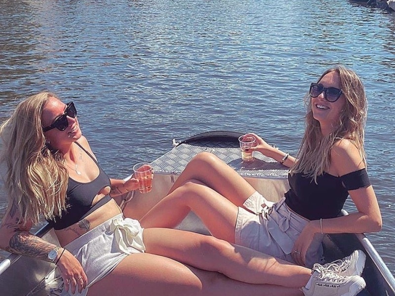 Alquiler de barcos eléctricos en Ámsterdam
