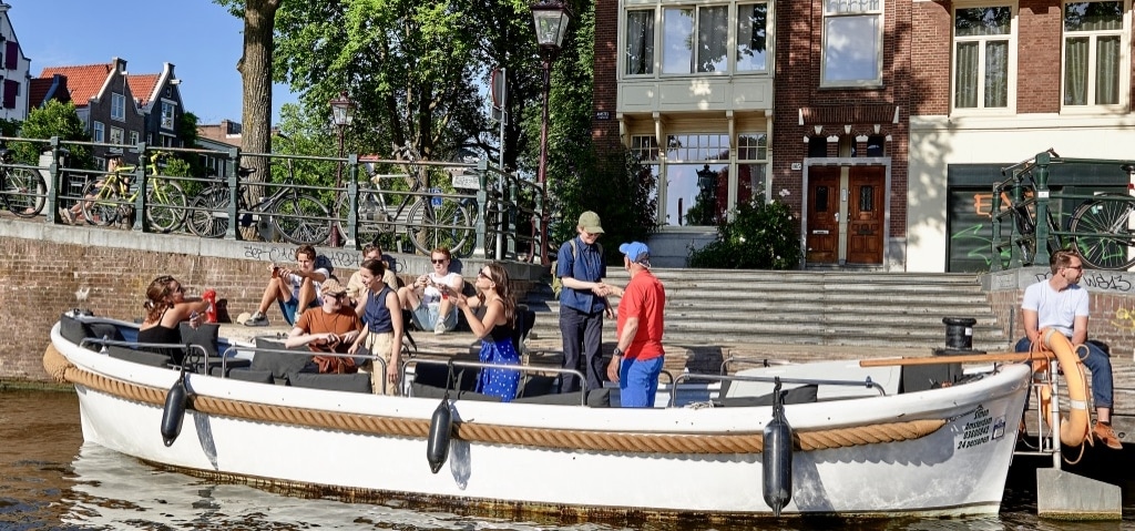 Dónde alquilar un barco en Amsterdam